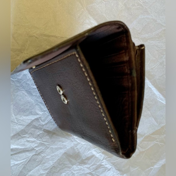 Vintage Fossil Billfold Wallet - Picture 9 of 12